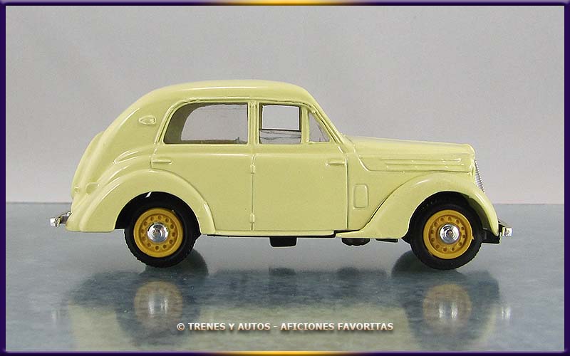 Renault Juva 4 Berline
