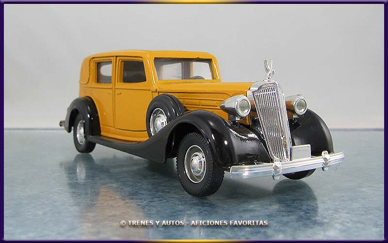 Packard Súper 8 Sedán