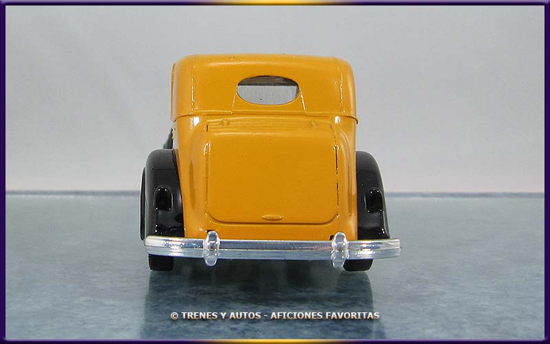 Packard Súper 8 Sedán