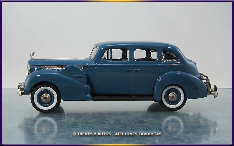 Packard Súper 8 Sedán