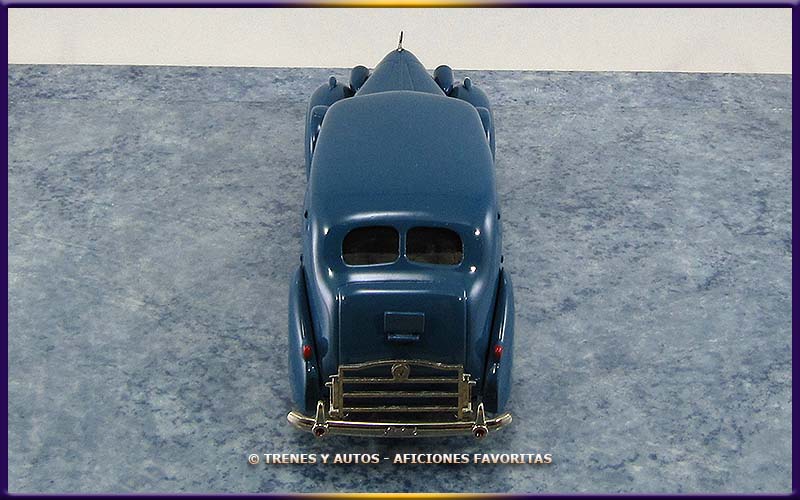 Packard Súper 8 Sedán