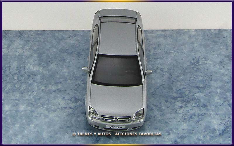 Opel Vectra Sedán
