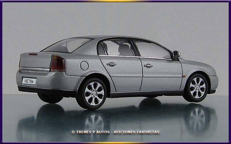 Opel Vectra Sedán