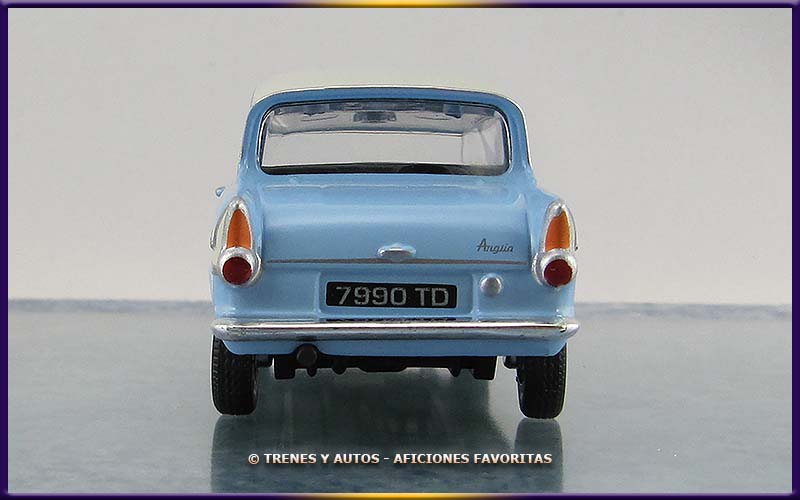 Ford Anglia 105E