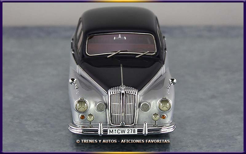 Daimler Majestic Major