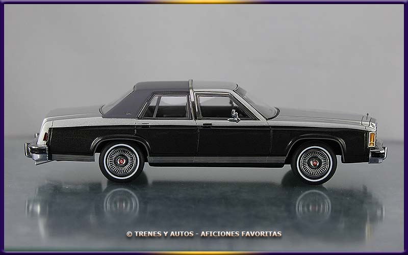 Ford LTD Crown Victoria