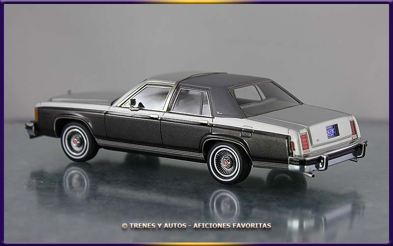 Ford LTD Crown Victoria
