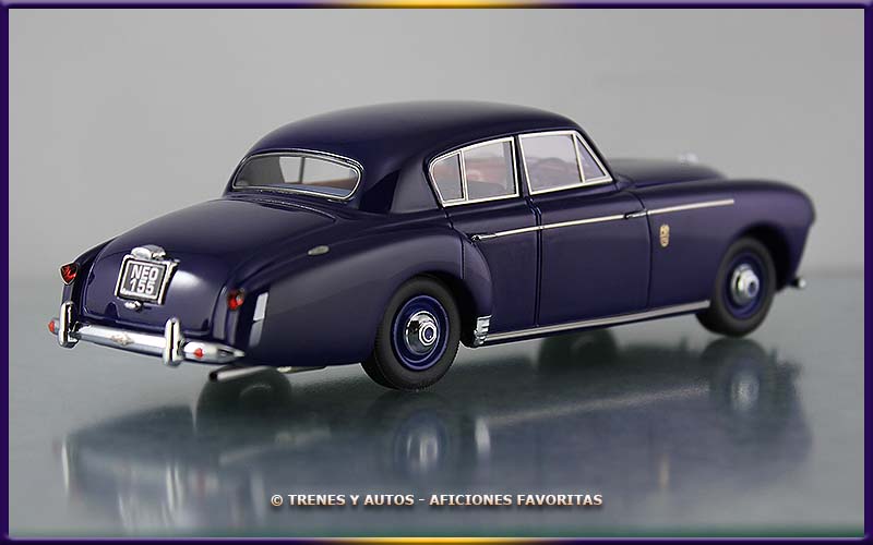 Aston Martin Lagonda 3L Saloon