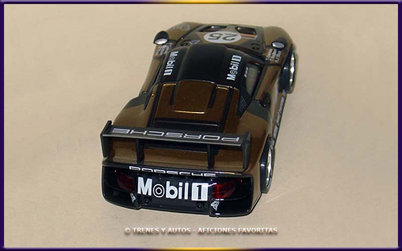 Porsche 911 GT1 Evo
