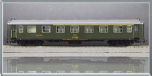 Coche pasajeros Serie 5000 AAR 5058 - Renfe