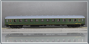 Coche pasajeros Serie 8000 BB-8562 - Renfe