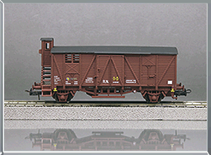 Vagón cerrado J 300000 garita elevada - Renfe