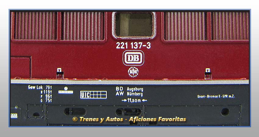 Locomotora diésel BR-221 DB
