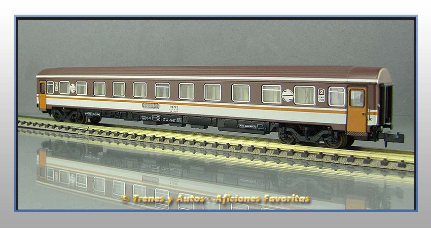 Coche pasajeros Serie 10000 Estrella RENFE