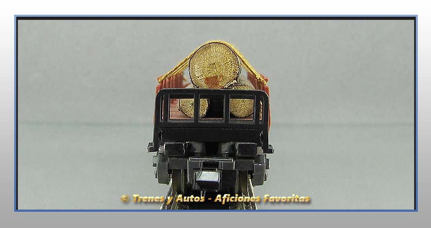 Vagón teleros con troncos T.10.200 Renfe