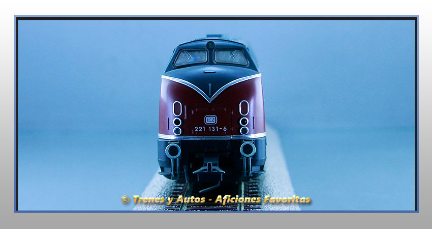 Locomotora diésel Serie 221 -DB