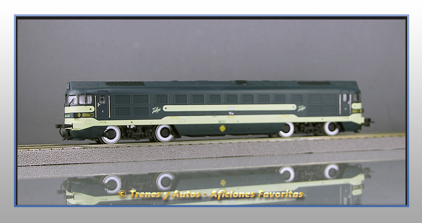 Locomotora diésel 353 "Virgen del Yugo" Talgo Pendular - Renfe