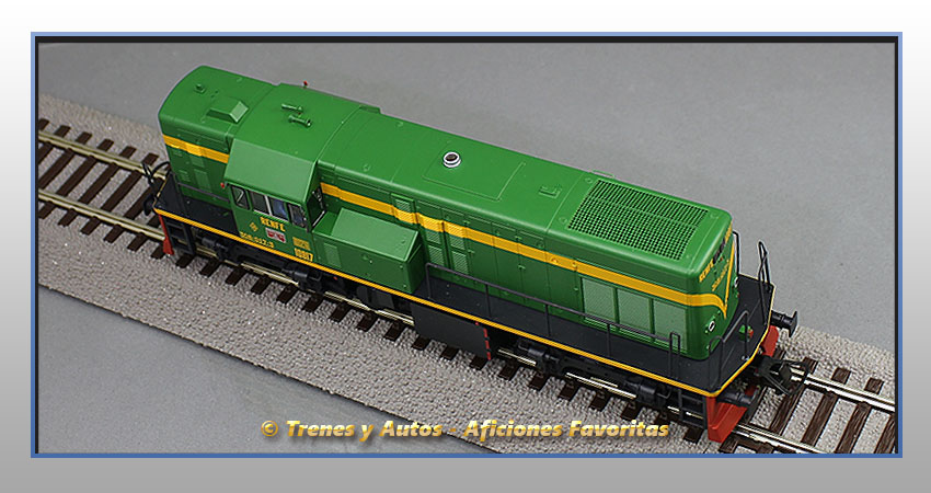 Locomotora diésel Serie 10800 Tipo UM10B "Yé-Yé" - Renfe