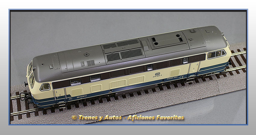 Locomotora diésel Serie 215 - DB