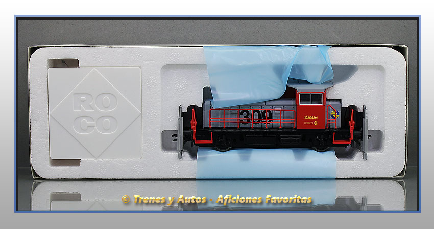 Locomotora diésel maniobras Serie 309 (Gris/Rojo) - Renfe