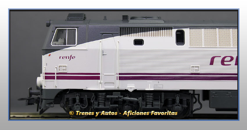 Locomotora diésel Serie 333 "Pantone" - Renfe