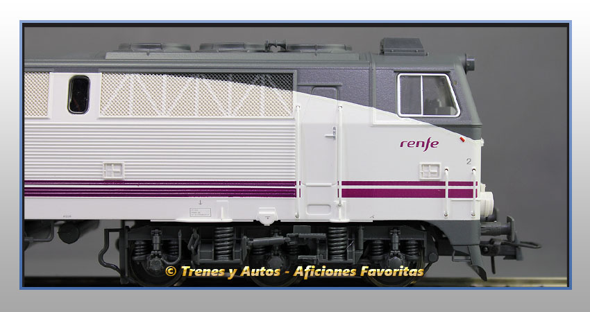 Locomotora diésel Serie 333 "Pantone" - Renfe
