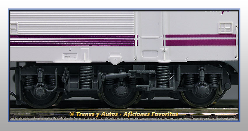 Locomotora diésel Serie 333 "Pantone" - Renfe