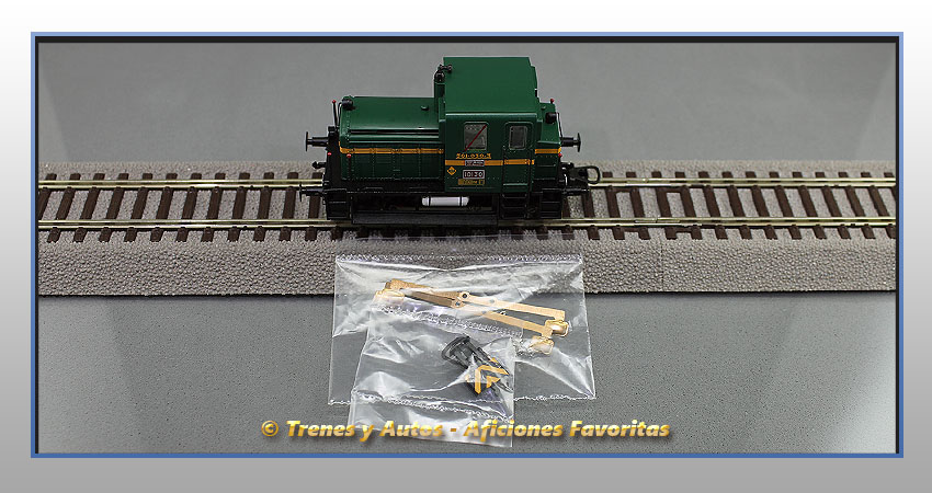 Locomotora diésel maniobras Serie 10100 "MEMË" 10130 - Renfe (Complementos)