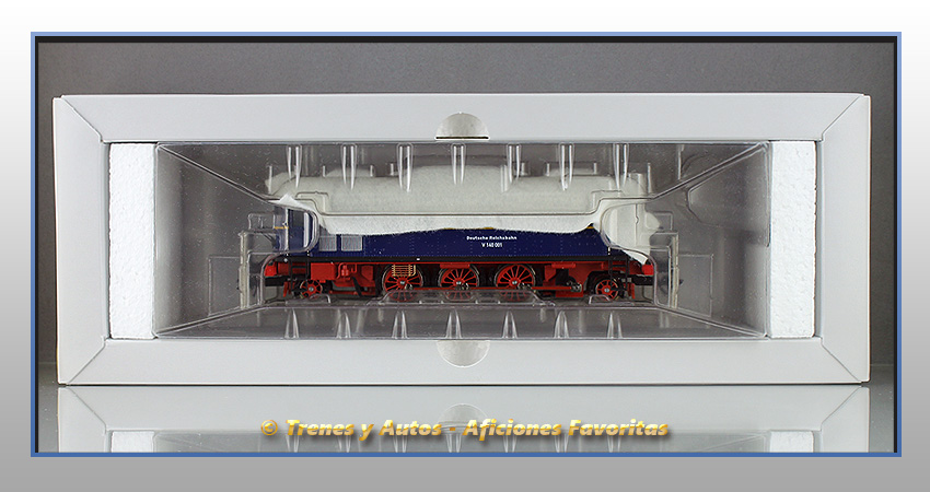 Locomotora diésel V-140 001 - DR