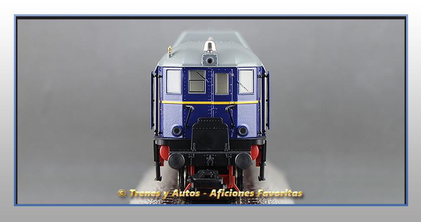 Locomotora diésel V-140 001 - DR