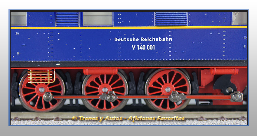 Locomotora diésel V-140 001 - DR