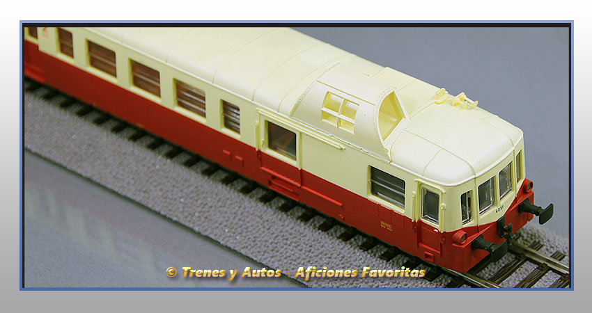Automotor Picasso XBD-4051 - SNCF