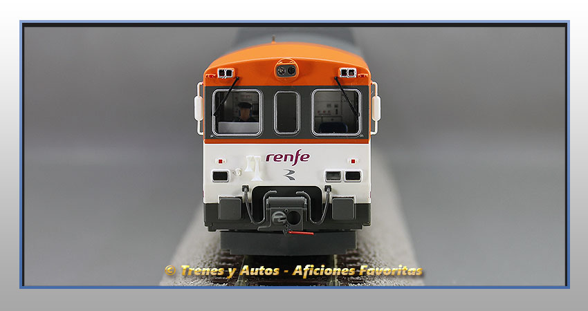 Automotor diésel Serie 592 "Renfe Operadora" Regionales - Renfe