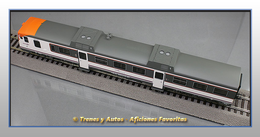 Automotor diésel Serie 592 "Renfe Operadora" Regionales - Renfe
