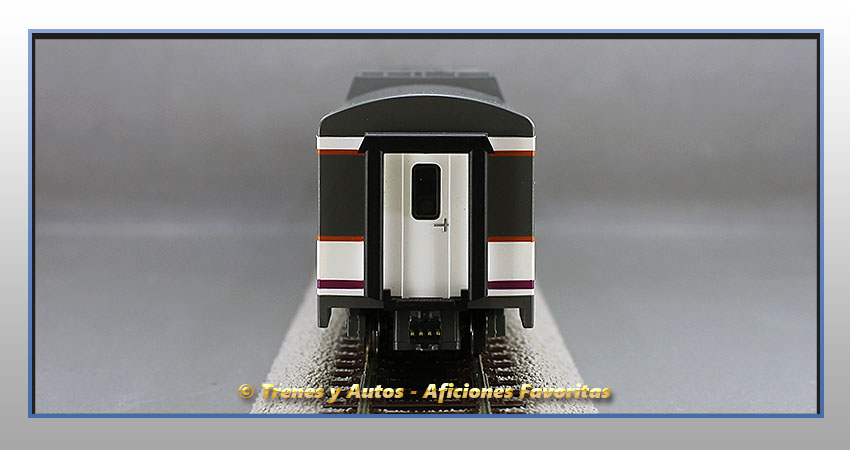 Automotor diésel Serie 592 "Renfe Operadora" Regionales - Renfe