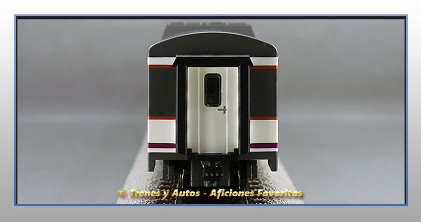 Automotor diésel Serie 592 "Renfe Operadora" Regionales - Renfe