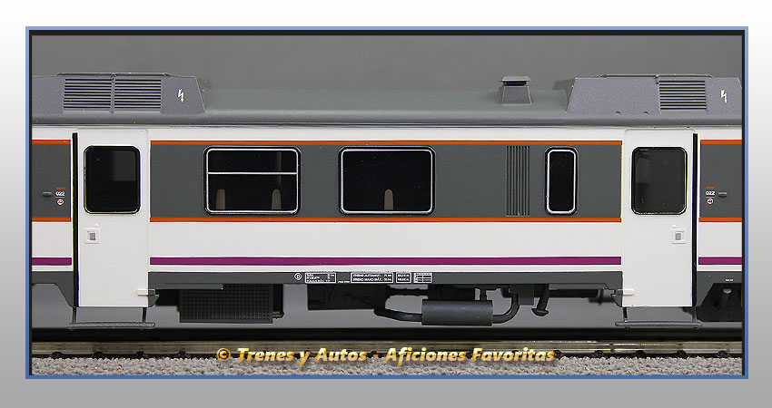 Automotor diésel Serie 592 "Renfe Operadora" Regionales - Renfe
