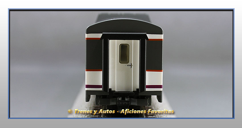 Automotor diésel Serie 592 "Renfe Operadora" Regionales - Renfe