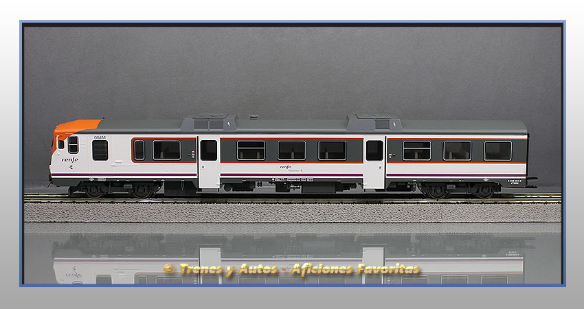 Automotor diésel Serie 592 "Renfe Operadora" Regionales - Renfe