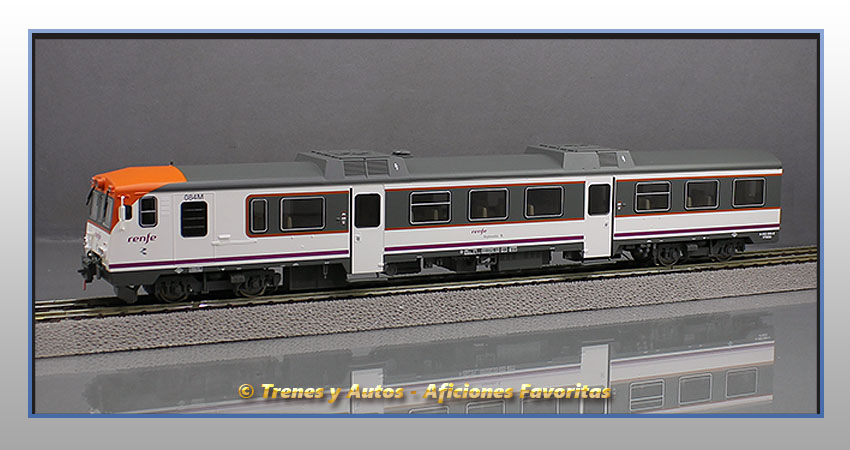 Automotor diésel Serie 592 "Renfe Operadora" Regionales - Renfe
