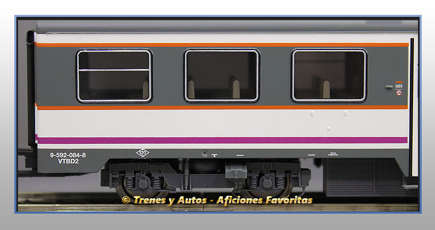 Automotor diésel Serie 592 "Renfe Operadora" Regionales - Renfe