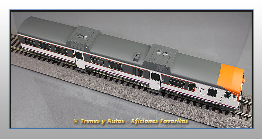 Automotor diésel Serie 592 "Renfe Operadora" Regionales - Renfe