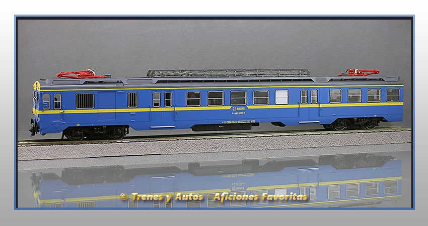 Coche motor con cabina UT 440 - Renfe