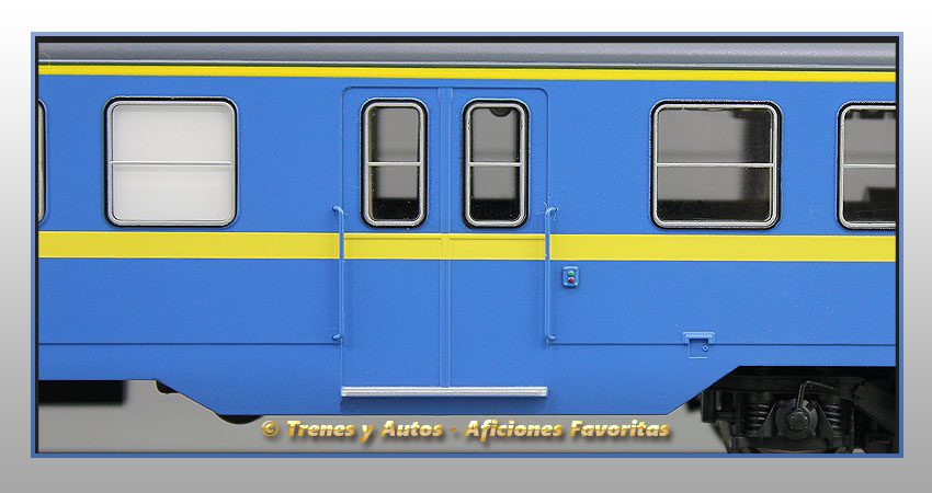 Coche motor con cabina UT 440 - Renfe