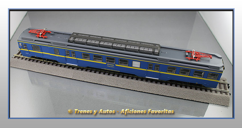Coche motor con cabina UT 440 - Renfe