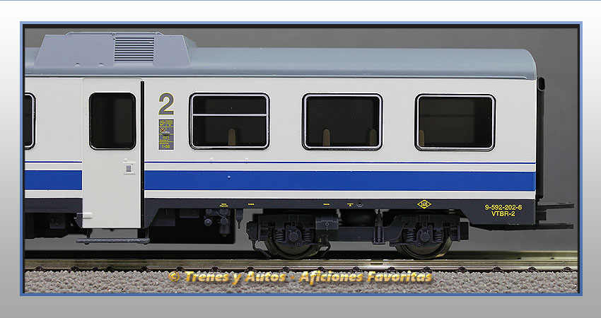 Automotor diésel 592.200 Coche 2ª Clase y Bar - Renfe