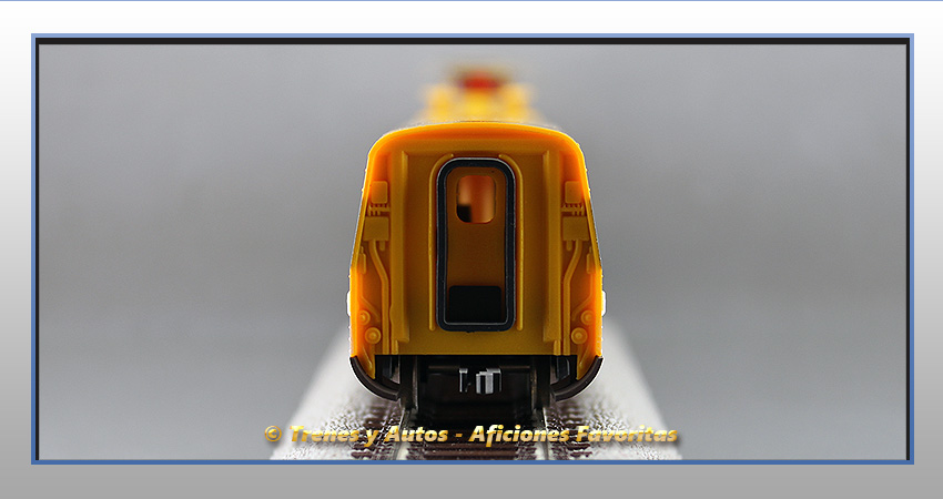 Electrotren basculante Serie 443 "El Platanito" - Coche intermedio 2ª Clase - Renfe