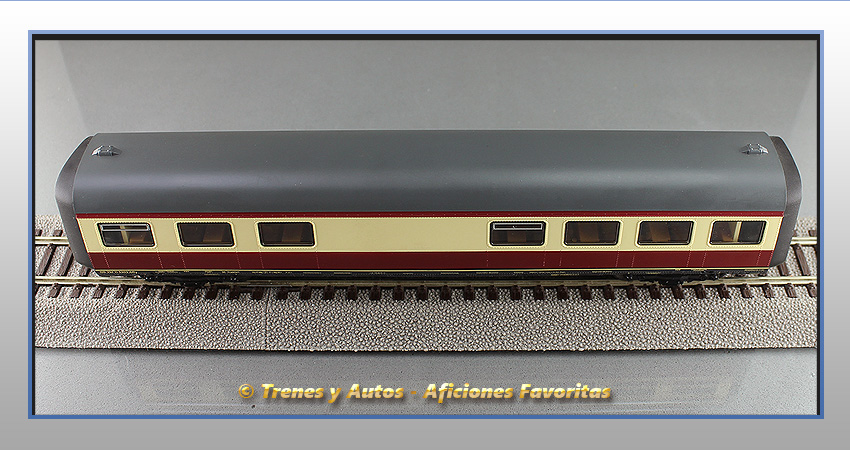 Tren automotor diésel Serie 601 VT 11.5 "Helvetia" - Coche cafetería - DB