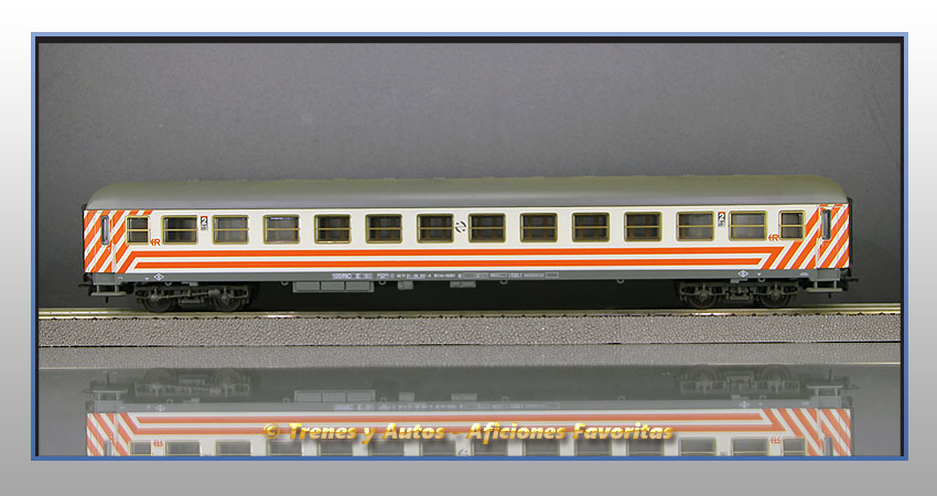 Coche pasajeros Serie 16000 "Regionales" - Renfe