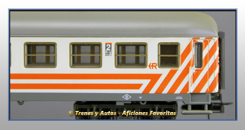 Coche pasajeros Serie 16000 "Regionales" - Renfe